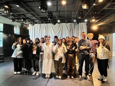 PChome新聞 / 留學生到《海角七號》女主角 田中千繪與城市科大師生分享演藝路